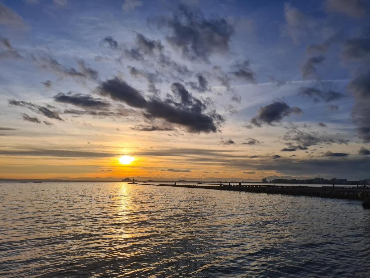 Acogedor Apartamento Vistas Al Mar Росас Экстерьер фото