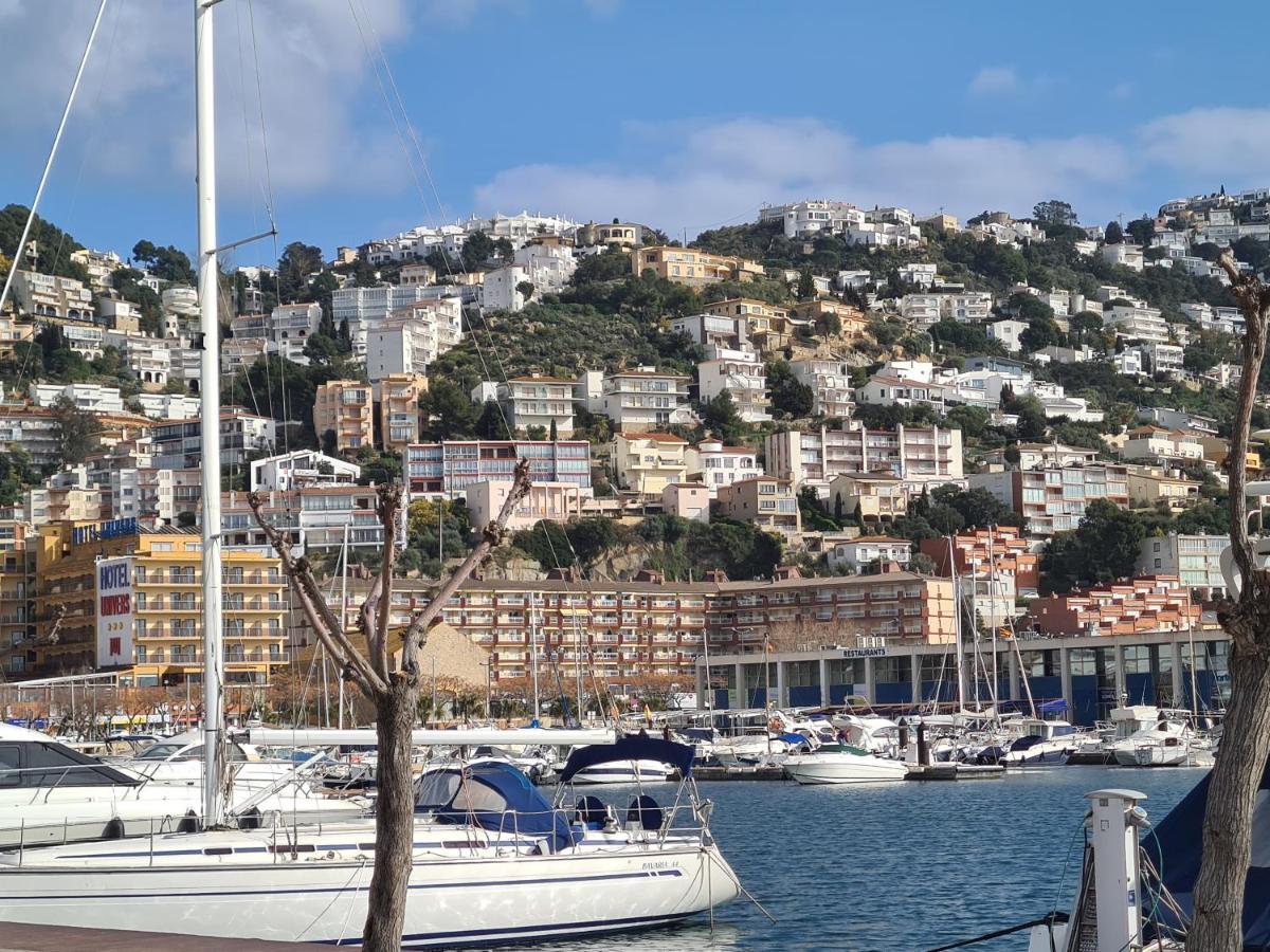 Acogedor Apartamento Vistas Al Mar Росас Экстерьер фото